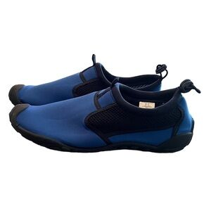 Lands’ End Women’s Pull On Aqua Shoes